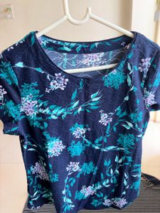 Floral Print Short Sleeve Top