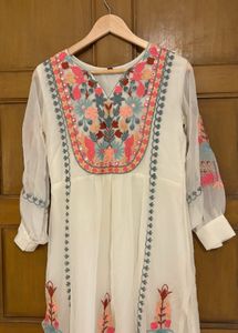 Gorgeous Embroidery Salwar Kameez