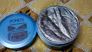 Pond's Hydra Miracle Super Light Gel
