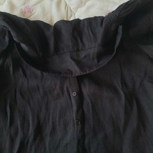 Black long sleeve shirt perfect for casual as well