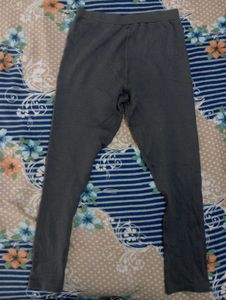 NEW Comfortable Grey Jeggings