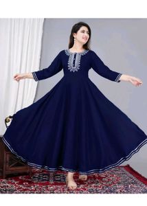 Elegant Navy Blue Embroidered Kurta