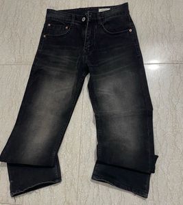 Stylish Black Washed Jeans