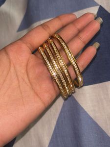 Set of 4 Sparkly Gold Bangles