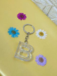 ✨ Handmade Resin Initial Keychains ✨🩷