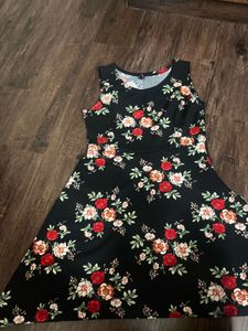 Chic Floral Black Sleeveless Fit & Flare Dress
