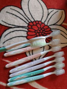 Travel Toothbrush Set