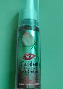 Dabur Gulabari Face Cleanser