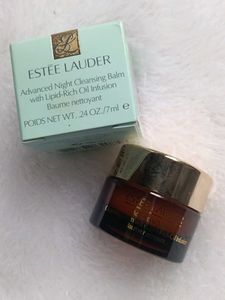 Estee lauder makeup remover ♥️💕