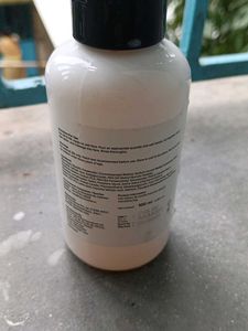 Minimalist 02% salicylic acid+ Lha cleanser