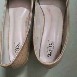Beige Bow Accent block heels