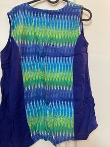 Sleeveless Ethnic Coat