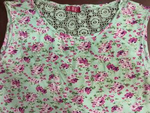 Floral Top, White pants free!
