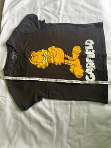 UNWORN Garfield Graphic T-Shirt