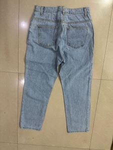 Light Wash High-Waisted Mom Jeans