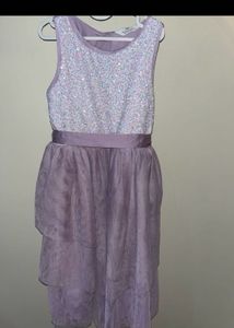 Comb Of  Girls Dress