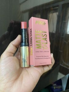 Nykaa Matte to Last Long Stay Lipstick