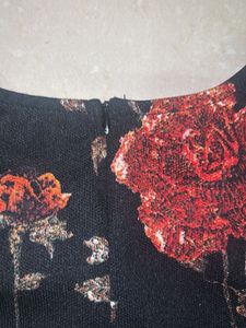 Black Rose Floral Print Sleeveless Top