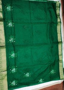 Elegant Green Saree with Gold Border(bilkul new)