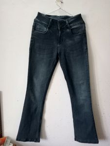 Stretchable Highwaist Bootcut Jeans