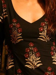 Nishorama Nury Sleeved Maxi Dress