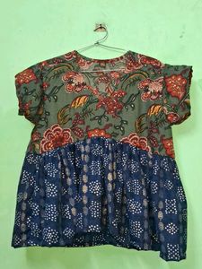 Vibrant Floral Print Tunic Top 3XL