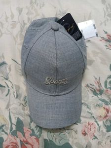 grey cap