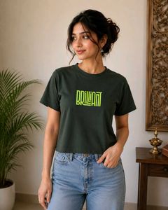 Stylish Graphic Crop Top T-Shirt