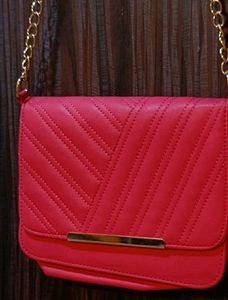 Chic Pink Quilted Chain Sling Bag