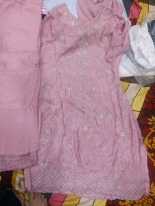 Beautiful Pink Embellished Kurta Set