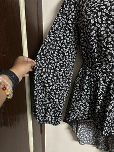 Chic Black Floral Print Peplum Top