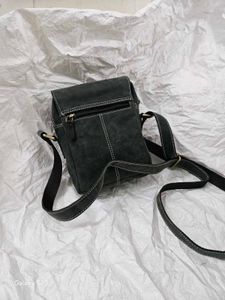 Vintage Style Leather Crossbody Bag
