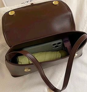 Chic Brown Suede &amp; Leather Shoulder Bag