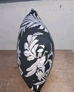cushion takiya