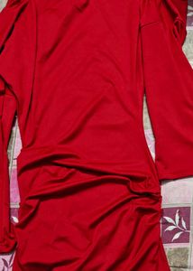 Chic Red Ruched Bodycon Dress