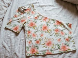 SHEIN Floral One-Shoulder Top Combo