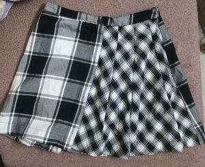 Emo Plaid Black skirt