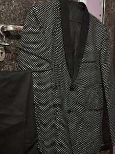 Stylish Polka Dot Suit Set