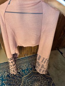 (FREE DELIVERY)Peach woolen scarf