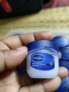 Vaseline Skin Protecting Jelly