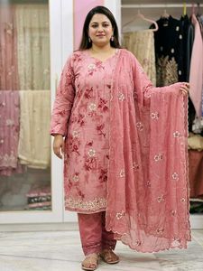 Beautiful Pink Floral Kurta Set plus size