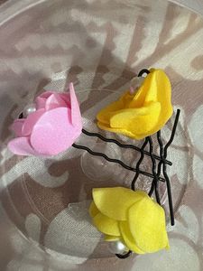 NEW 12 Cute Flower Hair Pins