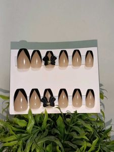 Black V-Tip Press-On Nails