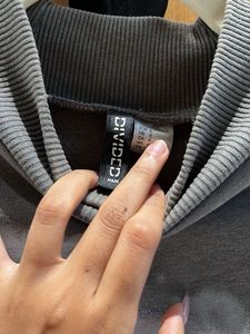 Grey cropped sweatshirt | H&amp;M