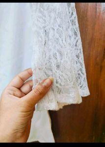 Classic White Top With Flared Net Hands