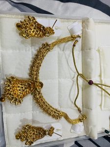 Golden Necklace With Moti