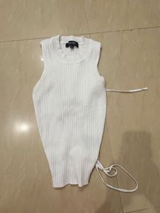 Chic White Ribbed Lace-Up Crop Top