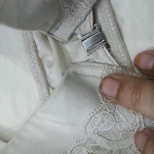 Lace Trimmed ,🤎Underwire Bra