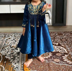Elegant Teal Kurta with Embellishments