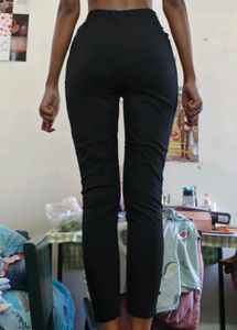 Black Slim Fit Women's leggings